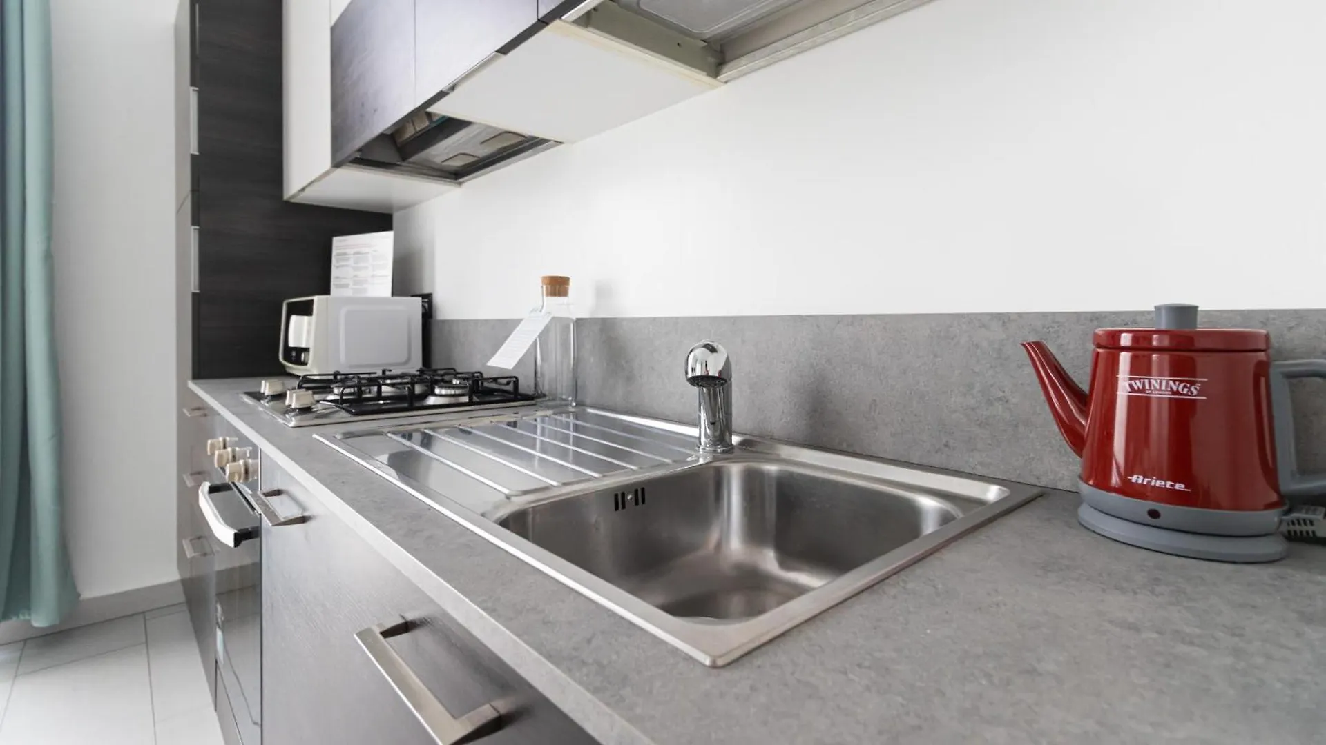 Italianway - Ponti 7 Apartment Milan
